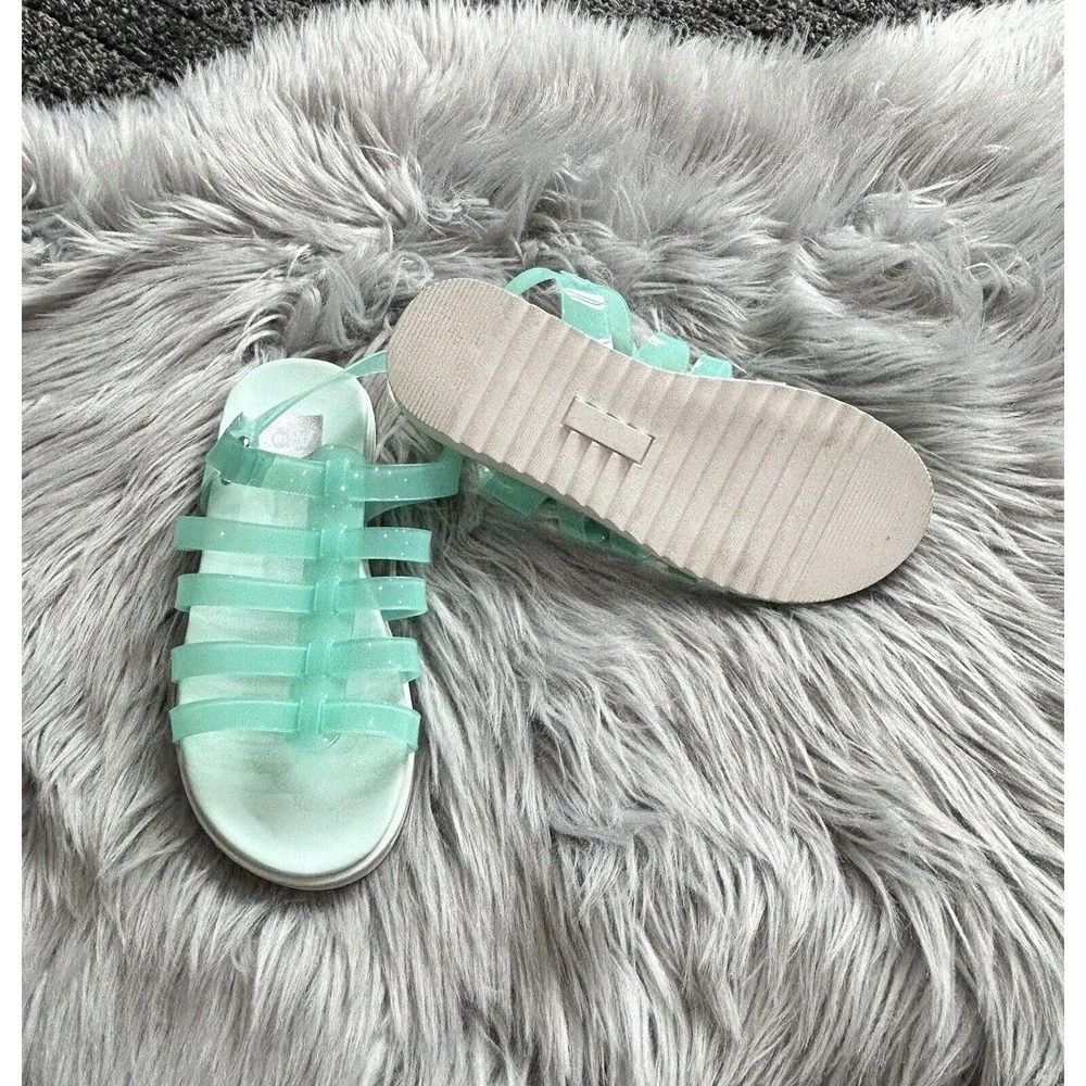 DV Dolce Vita Lumana Fisherman Girls Green Sandal‎ Size 1